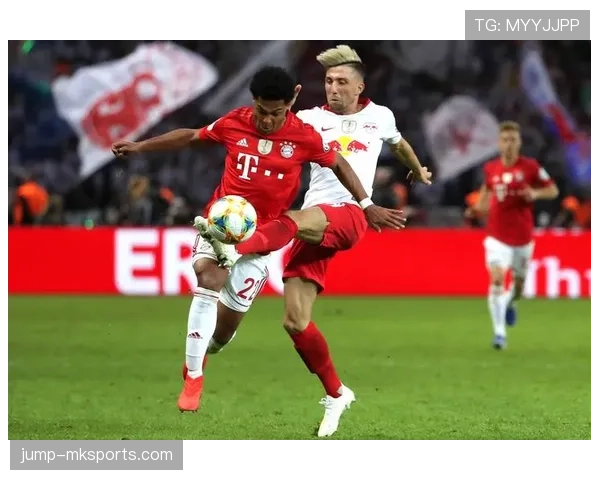 德甲新赛季深度前瞻：明星球员闪耀，战术革新重塑争冠格局