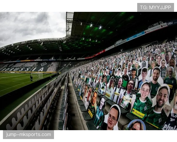 慕尼黑安联球场点燃德甲新赛季,球迷热盼球队强势表现 慕尼黑安联球场点燃德甲新赛季,球迷热盼球队强势表现