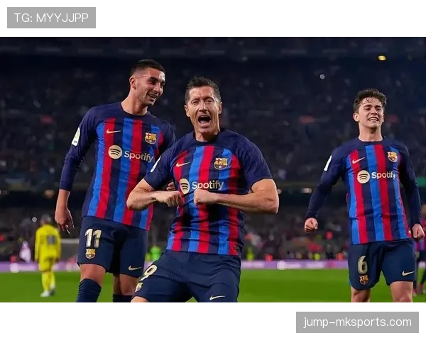 巴萨中场持续稳定发力,战术控制助球队稳居西甲榜首 巴萨中场持续稳定发力,战术控制助球队稳居西甲榜首